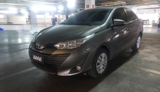 Toyota • Yaris