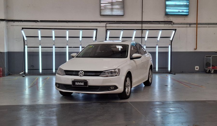 Volkswagen Vento 2.5 LUXURY TIPTRONIC MY15 Sedan 2014