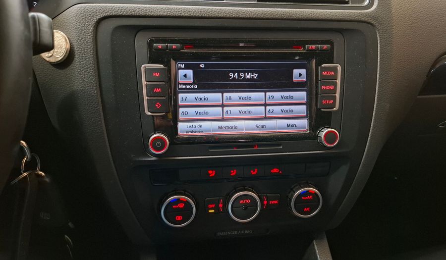 Volkswagen Vento 2.5 LUXURY TIPTRONIC MY15 Sedan 2014
