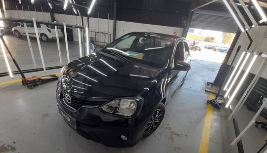 Toyota • Etios