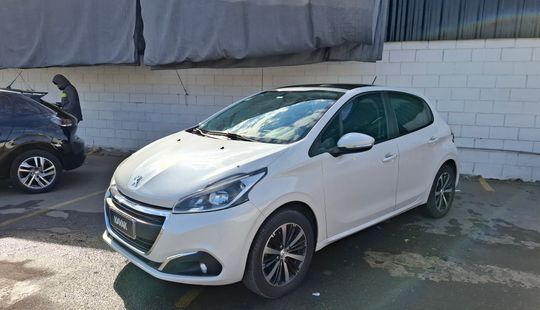Peugeot • 208