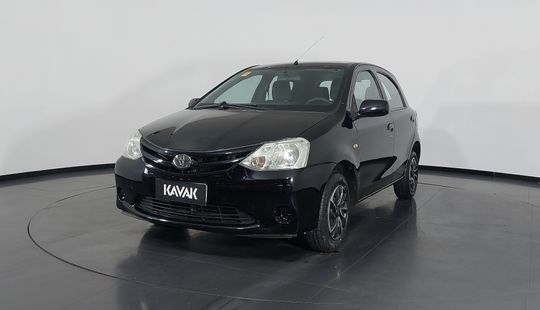 Toyota • Etios