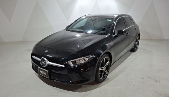 Mercedes Benz • Clase A