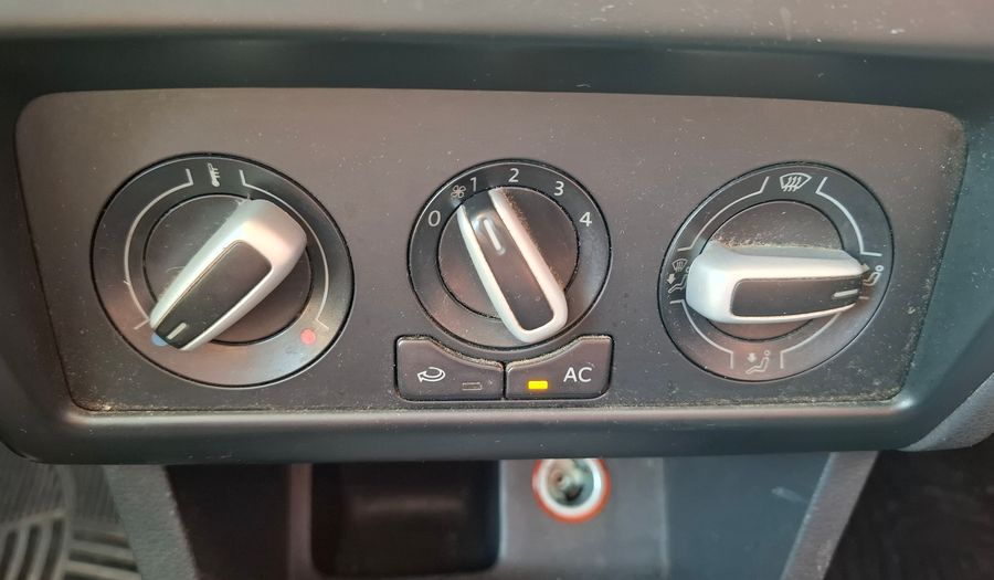 Volkswagen Fox 1.6 HIGHLINE Hatchback 2012