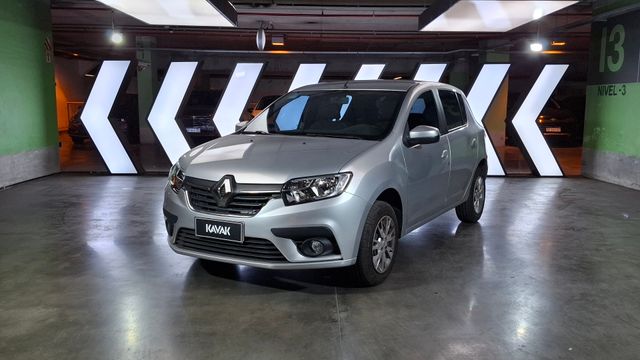 Renault • Sandero