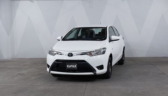 Toyota • Yaris