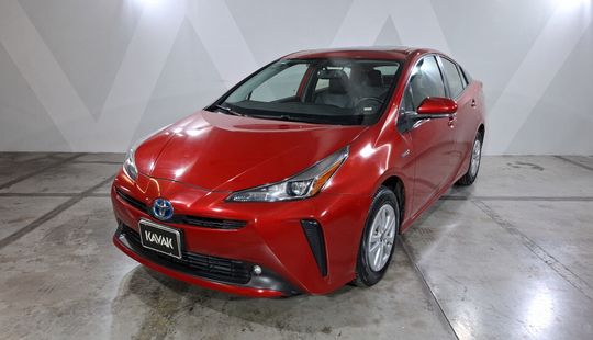Toyota • Prius
