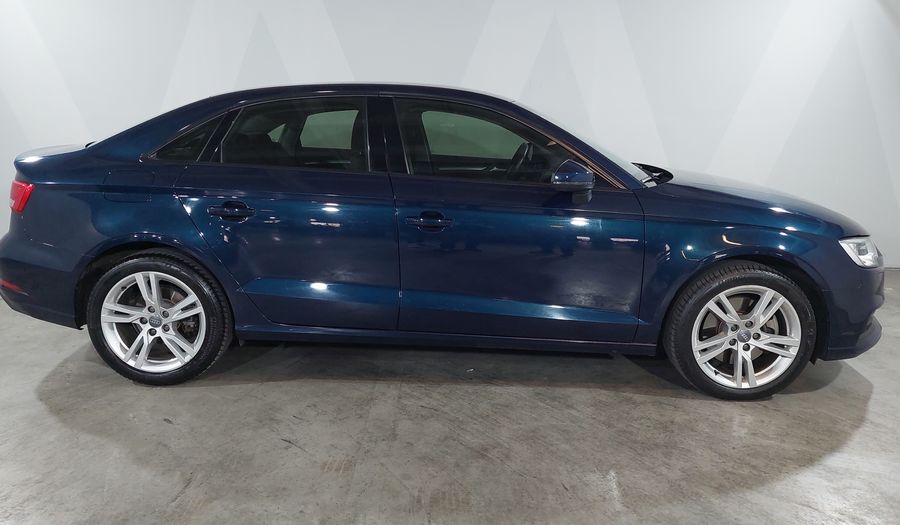 Audi A3 2.0 TFSI DYNAMIC Sedan 2017