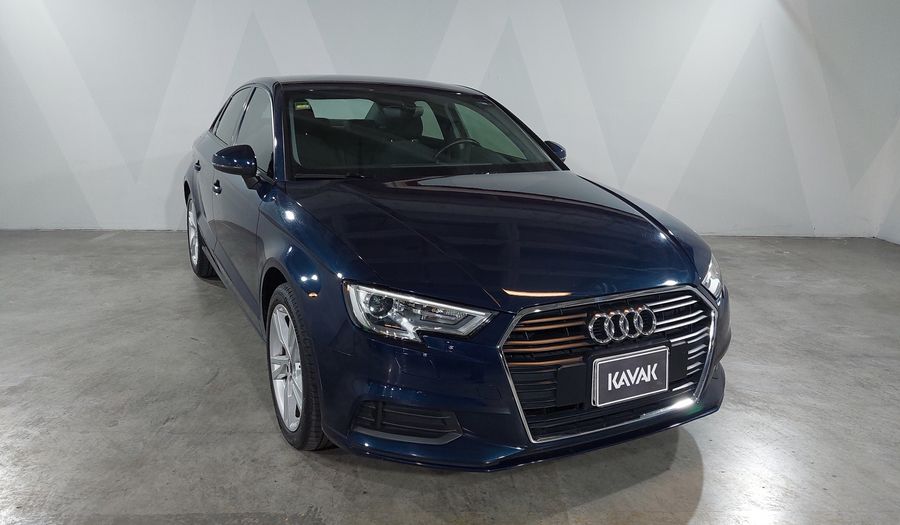 Audi A3 2.0 TFSI DYNAMIC Sedan 2017