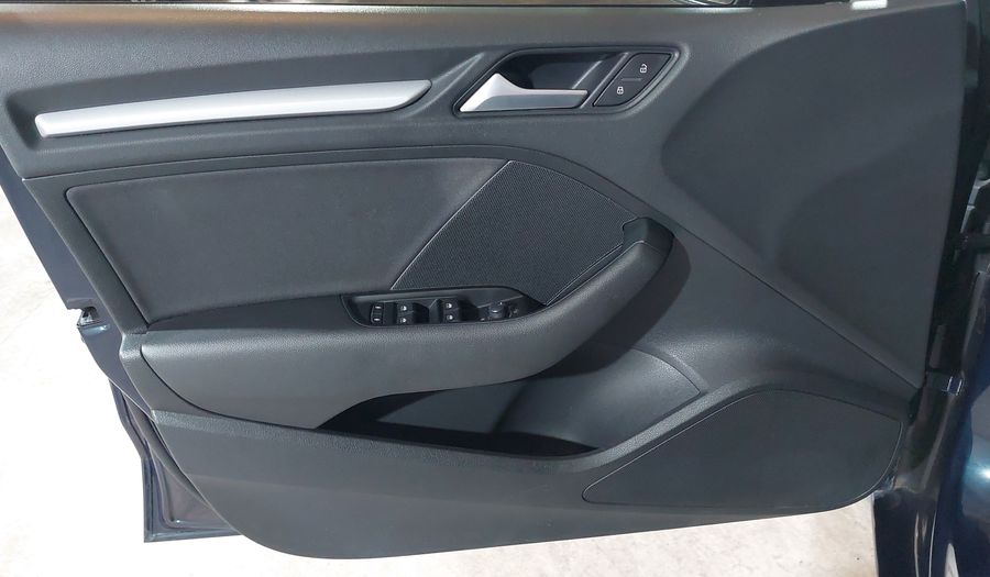 Audi A3 2.0 TFSI DYNAMIC Sedan 2017