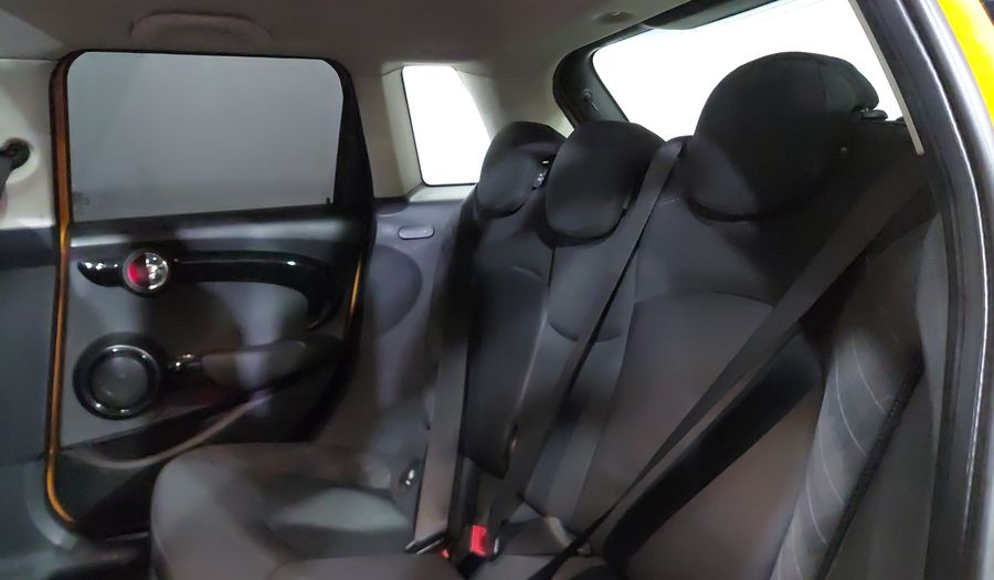 Mini Cooper 1.5 COOPER CHILI AT Hatchback 2016