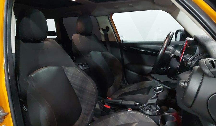 Mini Cooper 1.5 COOPER CHILI AT Hatchback 2016
