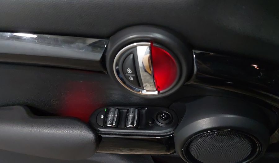 Mini Cooper 1.5 COOPER CHILI AT Hatchback 2016
