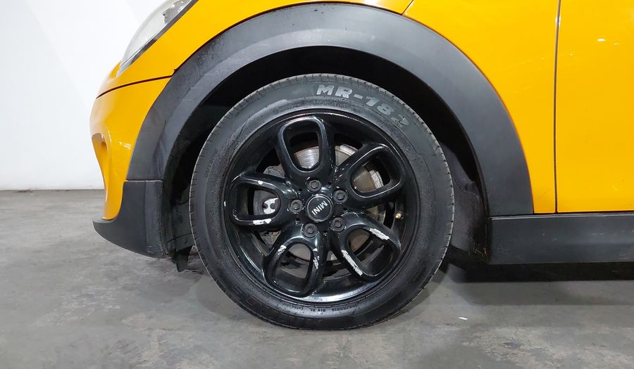 Mini Cooper 1.5 COOPER CHILI AT Hatchback 2016