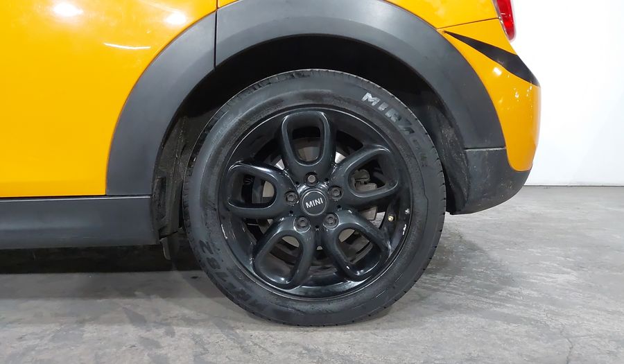 Mini Cooper 1.5 COOPER CHILI AT Hatchback 2016