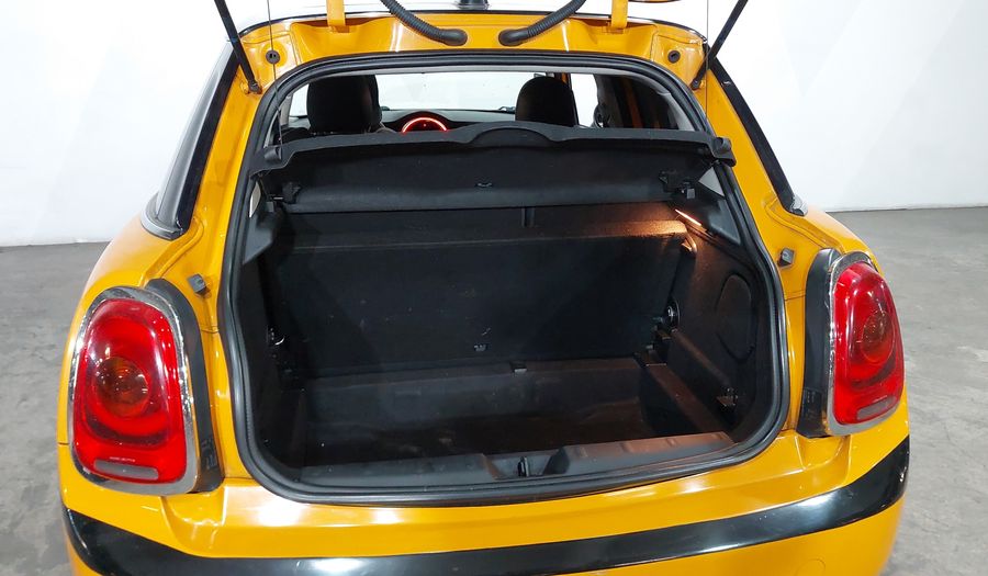 Mini Cooper 1.5 COOPER CHILI AT Hatchback 2016