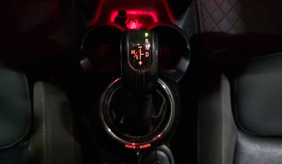Mini Cooper 1.5 COOPER CHILI AT Hatchback 2016