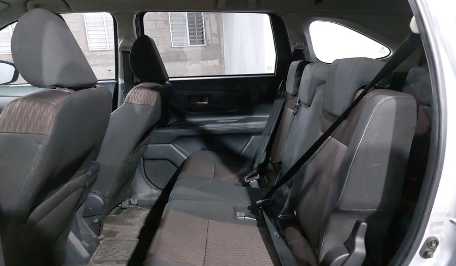 Toyota Avanza 1.5 XLE CVT Minivan 2022