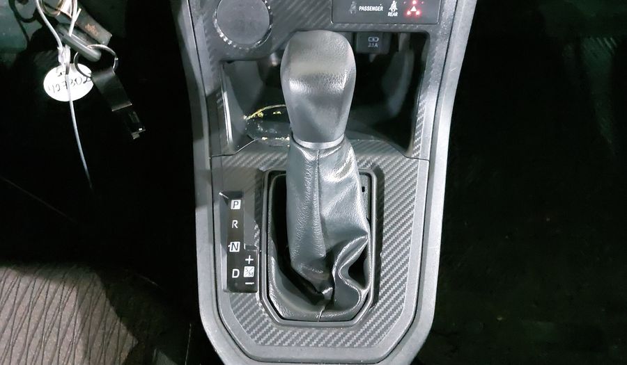 Toyota Avanza 1.5 XLE CVT Minivan 2022