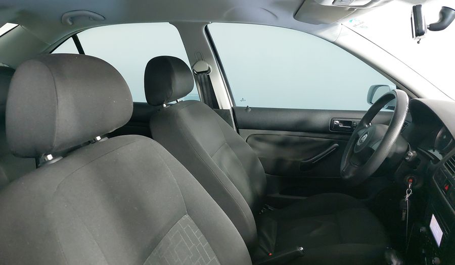 Volkswagen Jetta Clasico 2.0 CL TIPTRONIC Sedan 2015