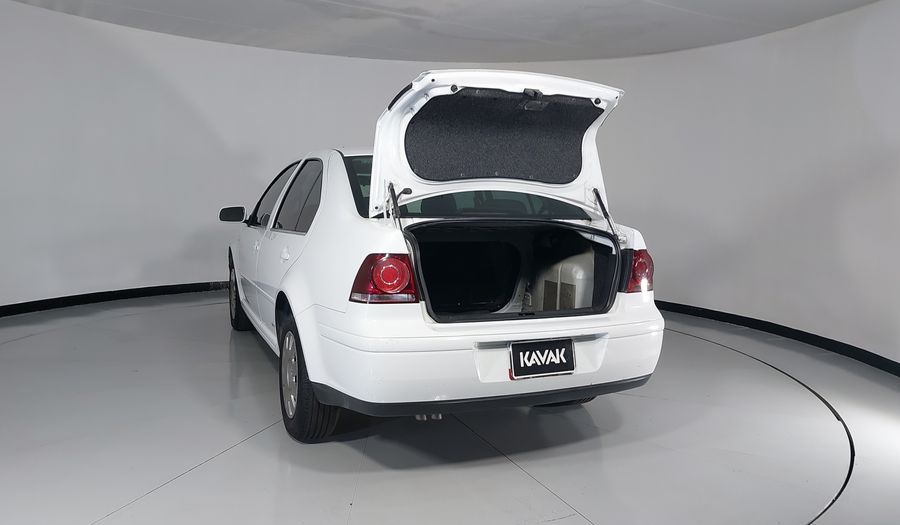 Volkswagen Jetta Clasico 2.0 CL TIPTRONIC Sedan 2015