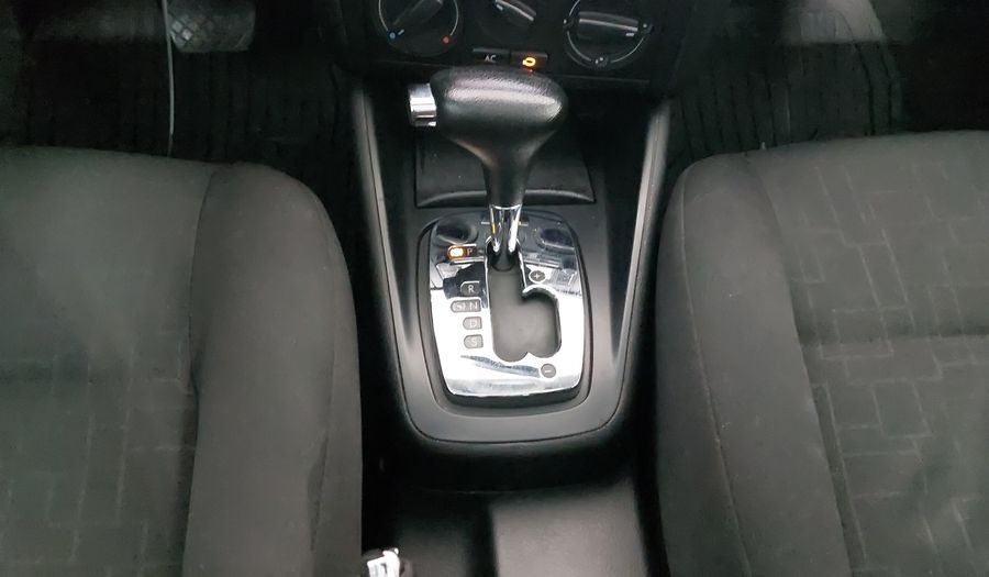 Volkswagen Jetta Clasico 2.0 CL TIPTRONIC Sedan 2015