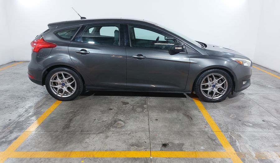 Ford Focus 2.0 SE LUXURY AT Hatchback 2016
