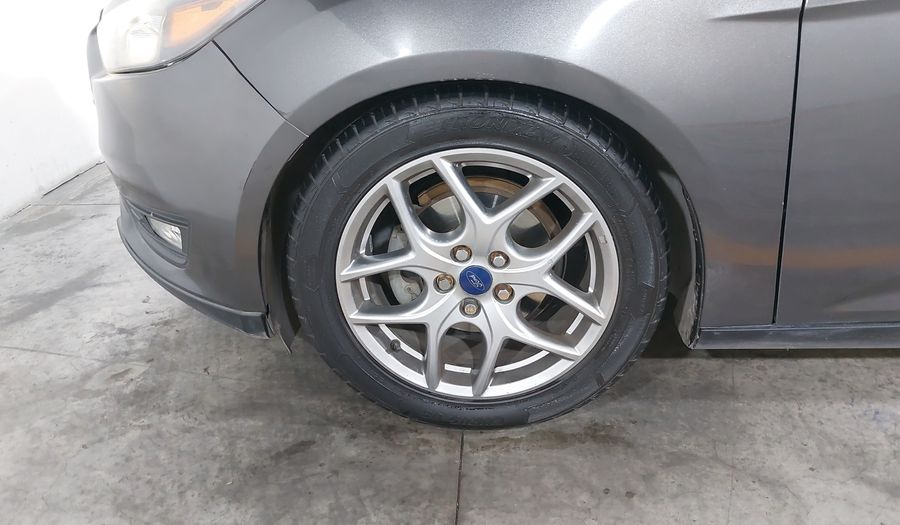 Ford Focus 2.0 SE LUXURY AT Hatchback 2016