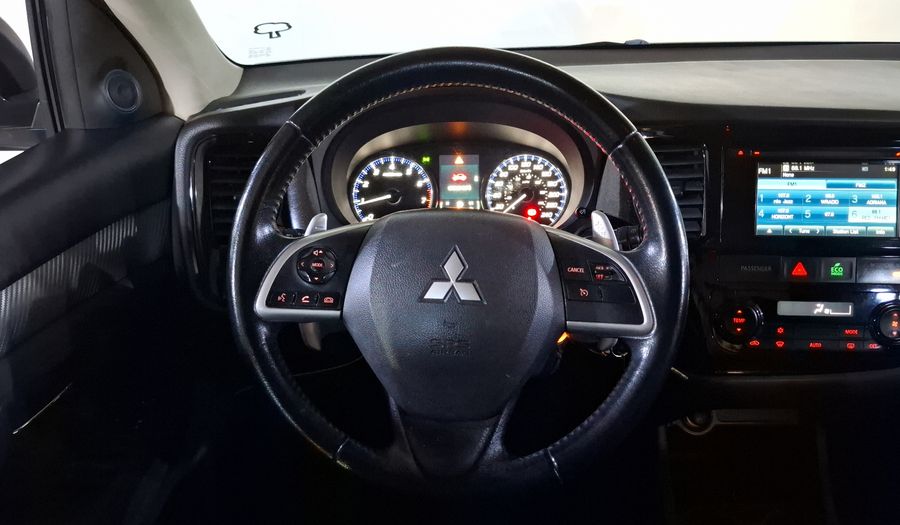 Mitsubishi Outlander 2.4 SE AT Suv 2014