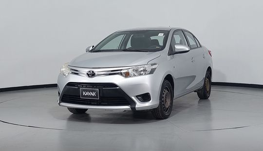 Toyota • Yaris