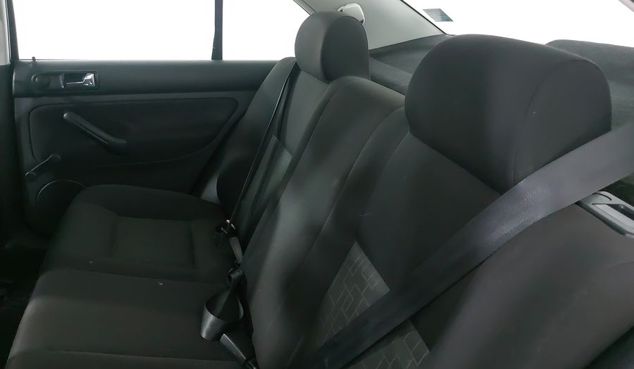 Volkswagen Jetta Clasico 2.0 CL TIPTRONIC Sedan 2015