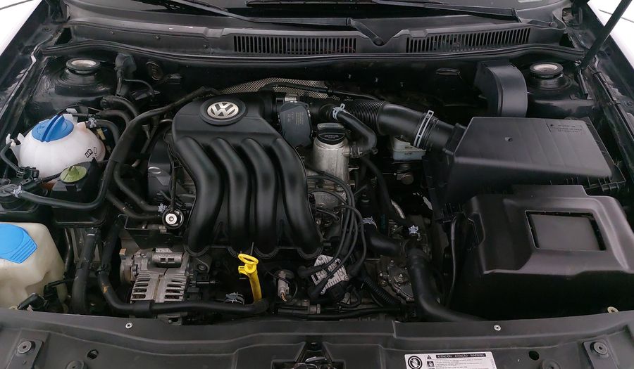 Volkswagen Jetta Clasico 2.0 CL TIPTRONIC Sedan 2015