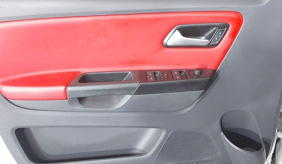 Volkswagen Fox MSI PEPPER Hatchback 2015