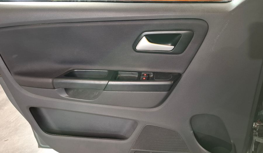 Volkswagen Suran 1.6 COMFORTLINE MT Minivan 2010