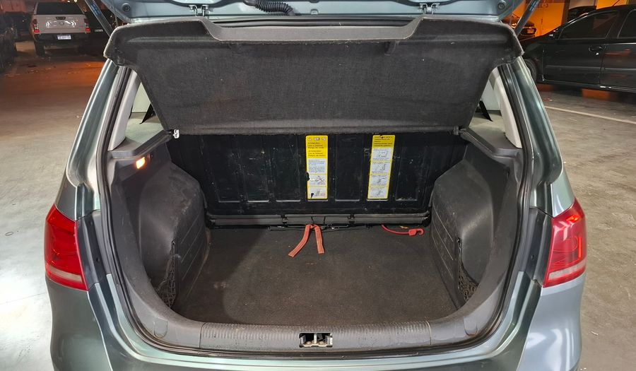 Volkswagen Suran 1.6 COMFORTLINE MT Minivan 2010