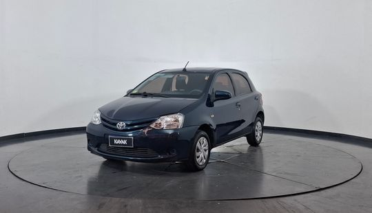 Toyota • Etios