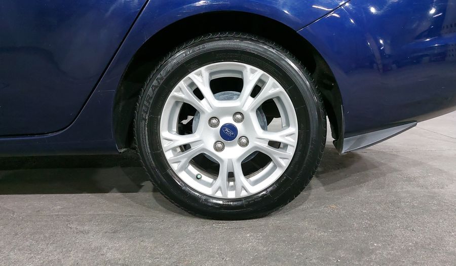 Ford Fiesta 1.6 SE MT Sedan 2016