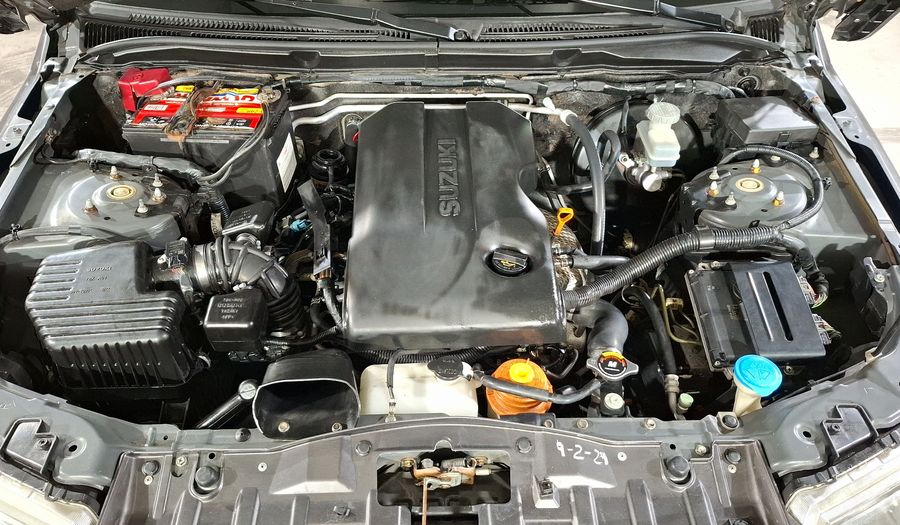 Suzuki Grand Vitara 2.4 L4 GLS TA Suv 2010