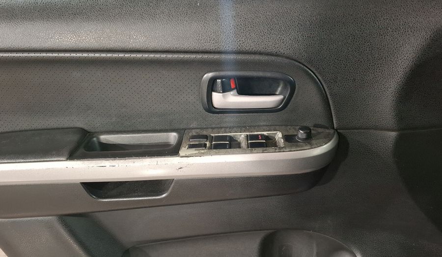 Suzuki Grand Vitara 2.4 L4 GLS TA Suv 2010