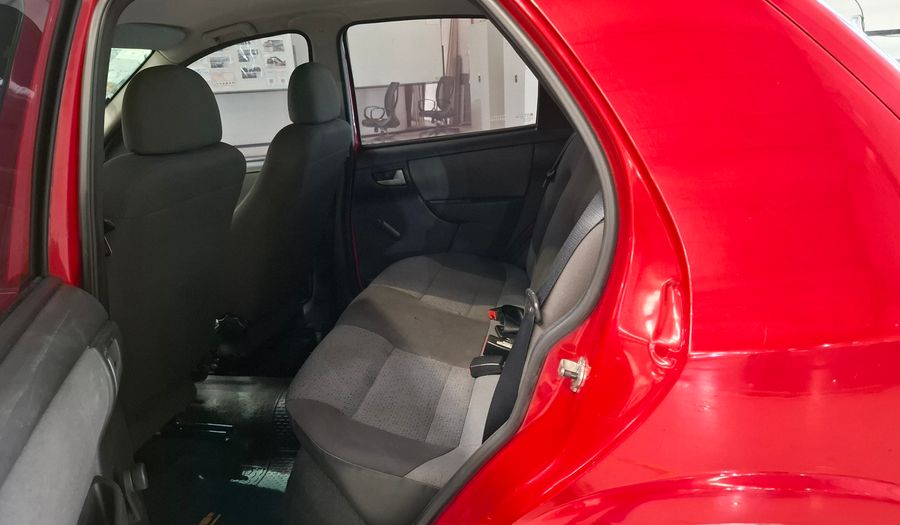 Chevrolet Celta 1.4 LT Hatchback 2011