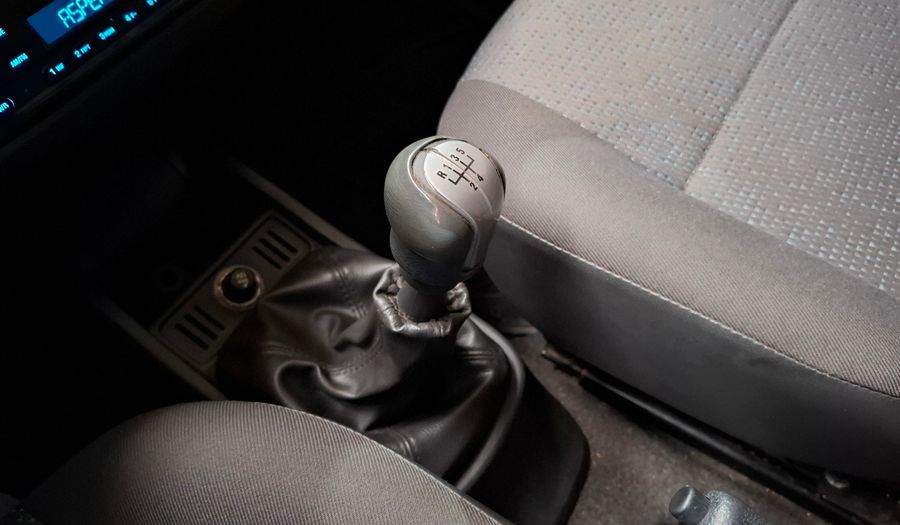 Chevrolet Celta 1.4 LT Hatchback 2011