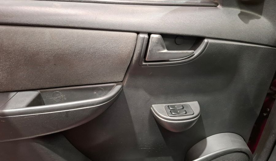 Chevrolet Celta 1.4 LT Hatchback 2011