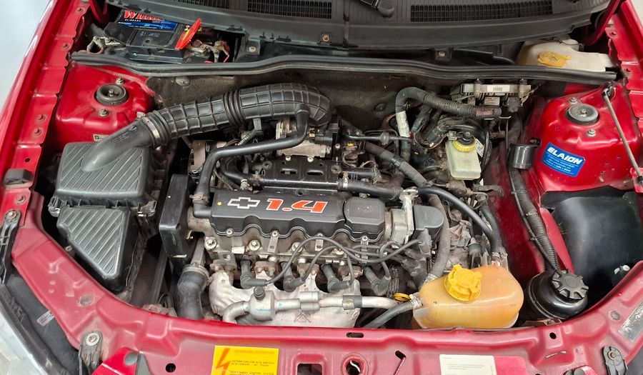 Chevrolet Celta 1.4 LT Hatchback 2011
