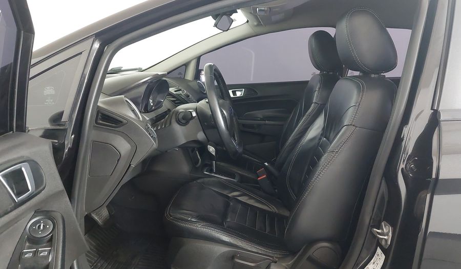 Ford Fiesta SE HATCH Hatchback 2015