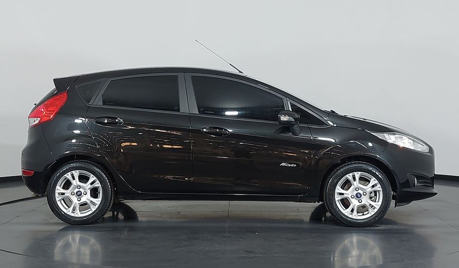 Ford Fiesta SE HATCH Hatchback 2015