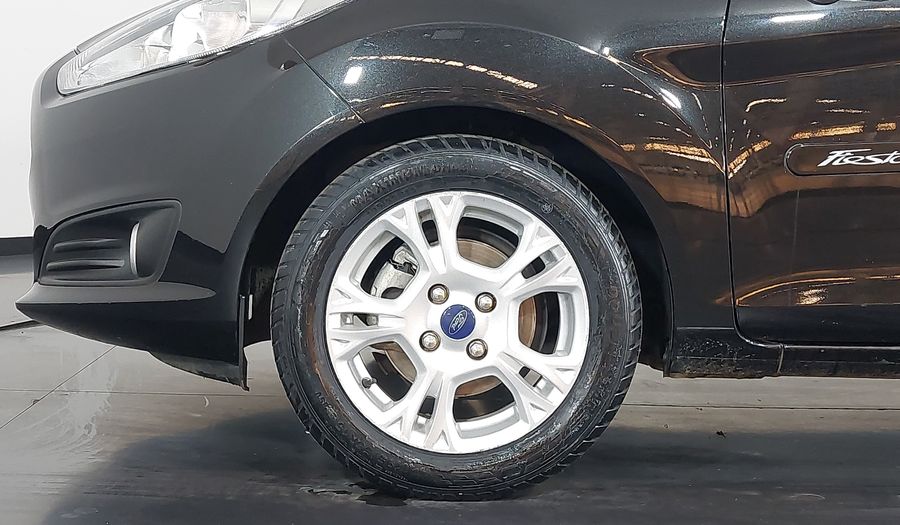 Ford Fiesta SE HATCH Hatchback 2015