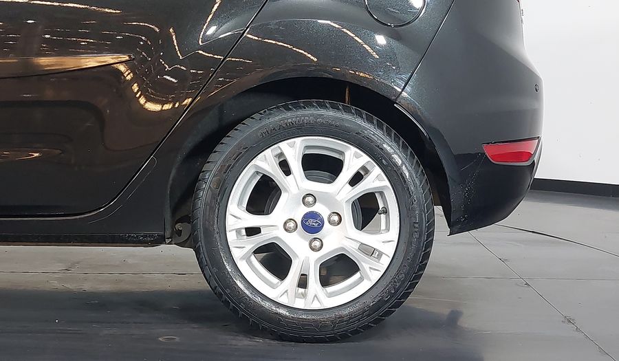 Ford Fiesta SE HATCH Hatchback 2015