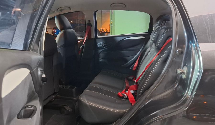 Fiat Punto 1.6 16V SPORTING 5P Hatchback 2013