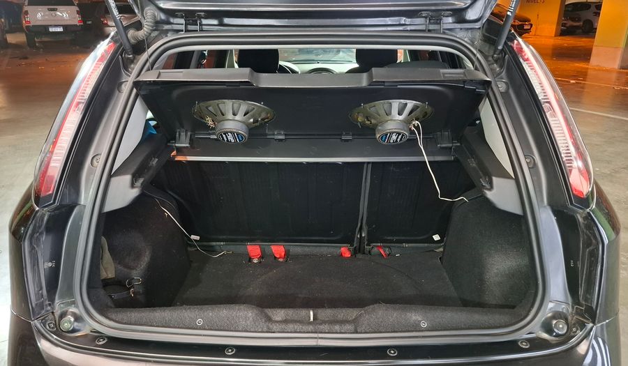 Fiat Punto 1.6 16V SPORTING 5P Hatchback 2013