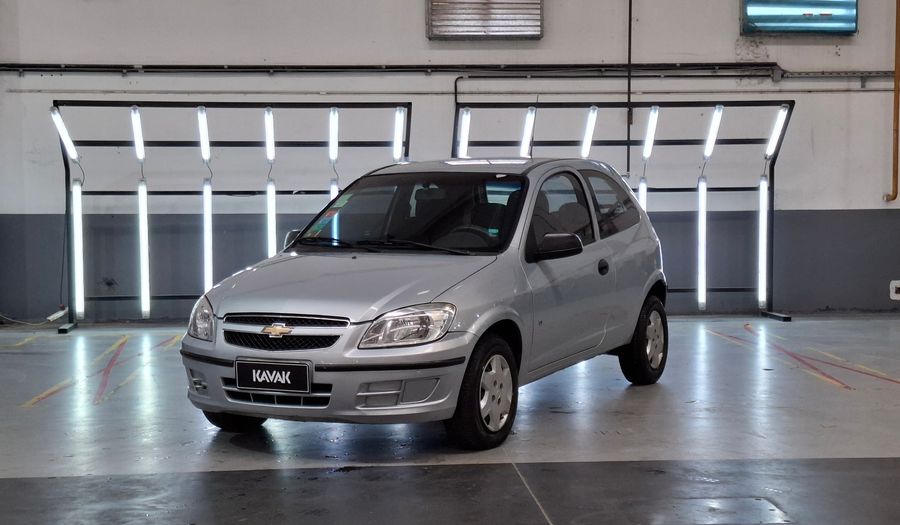 Chevrolet Celta 1.4 LT Hatchback 2011